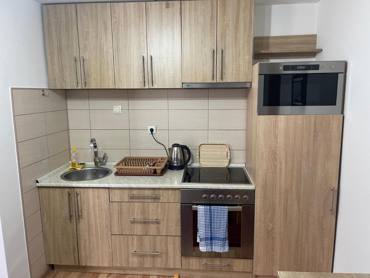 Apartmani Brod Zenica Exteriör bild