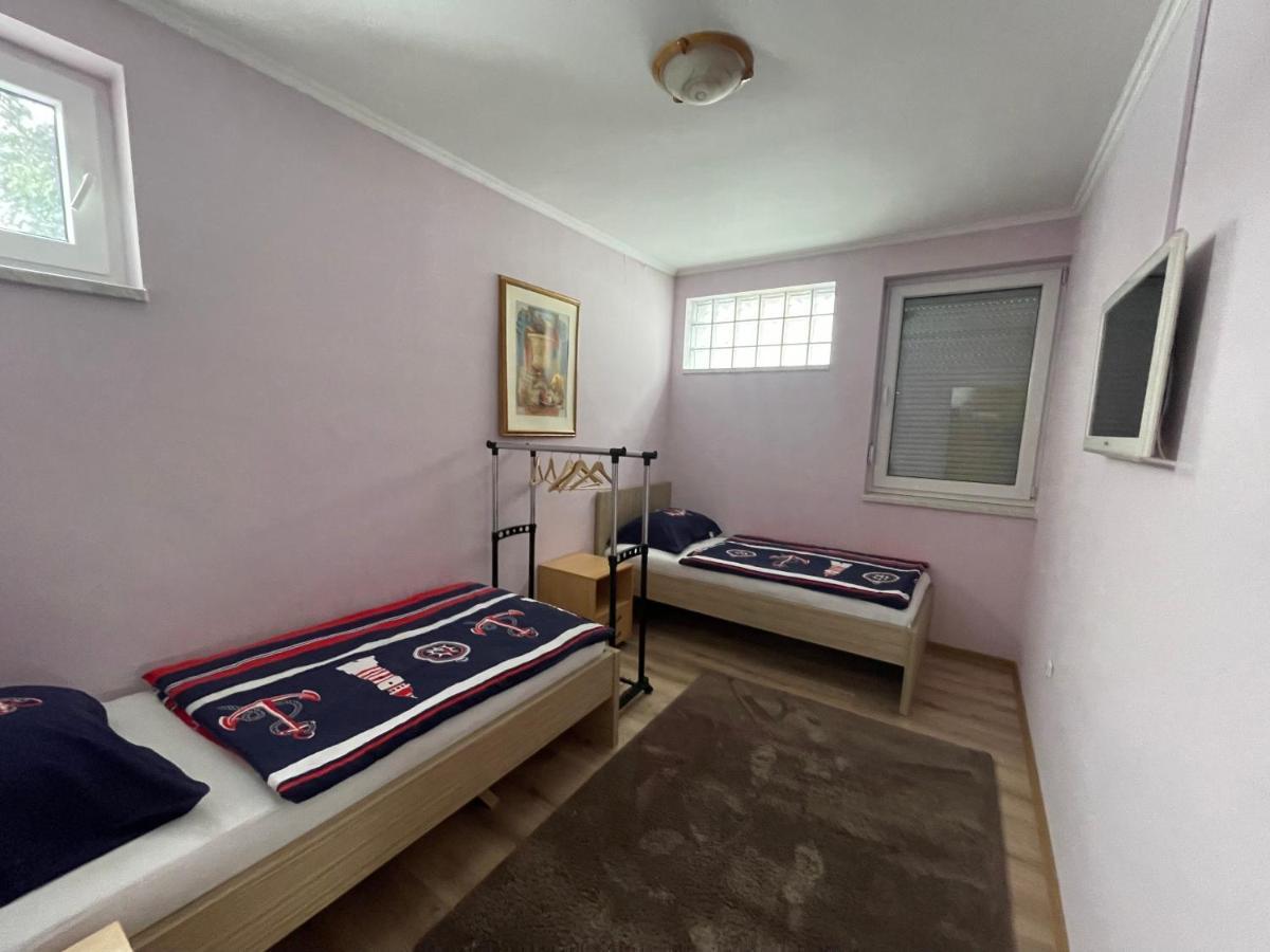 Apartmani Brod Zenica Exteriör bild
